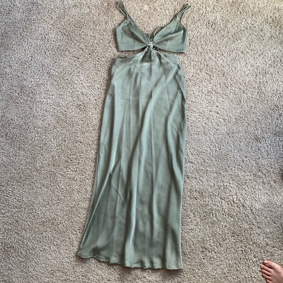 Australia boutique green dress.  US size 6 - Picture 3 of 4